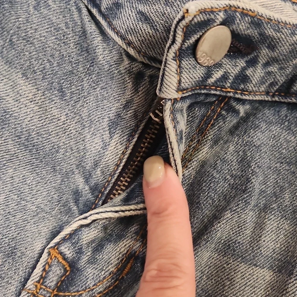 GAP Sexy Boyfriend Denim Blue Women's Jean Shorts Size 30, New With Tags! - Picture 9 of 12